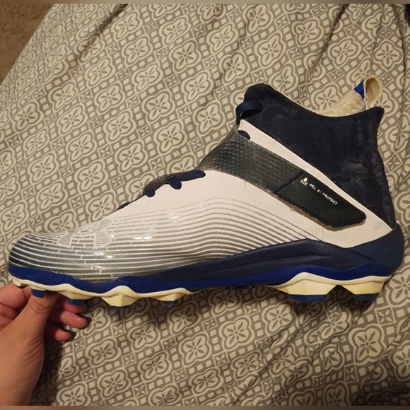 EUC Men's Under Armour Highlight Hammer MC Football Cleats in Navy - Picture 7 of 7